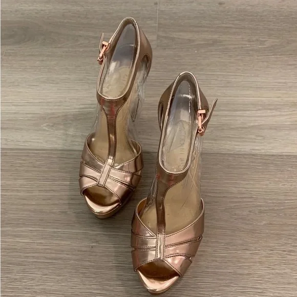 Gianni Bini Heels - Picture 2 of 3